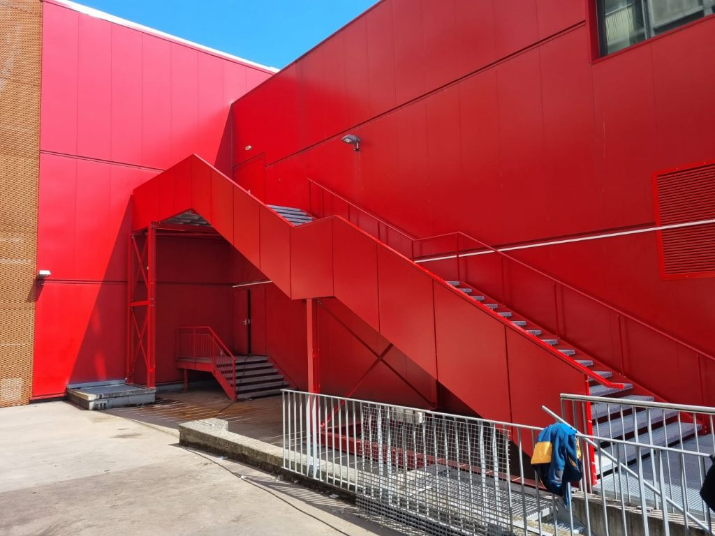 Chantier porte jeune